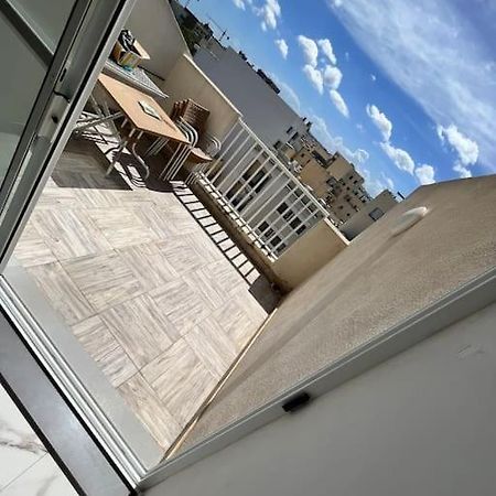 2 Bedroom Apartment In Msida, Malta Bagian luar foto